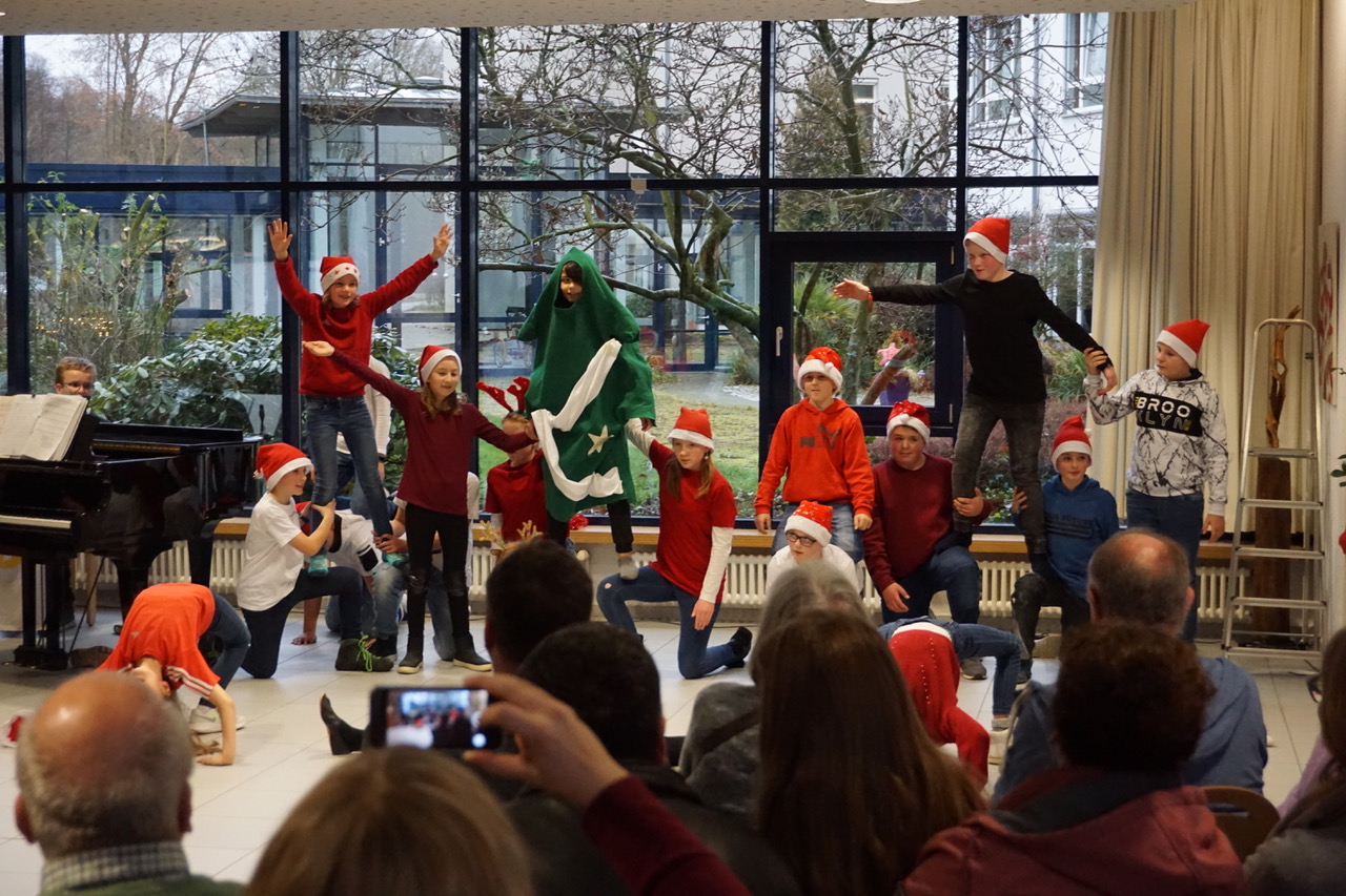 Adventsfeier In Der talklinik Profilschule Furstenberg